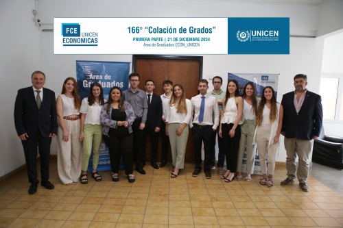 Foto grupal 166º Colación de Grados