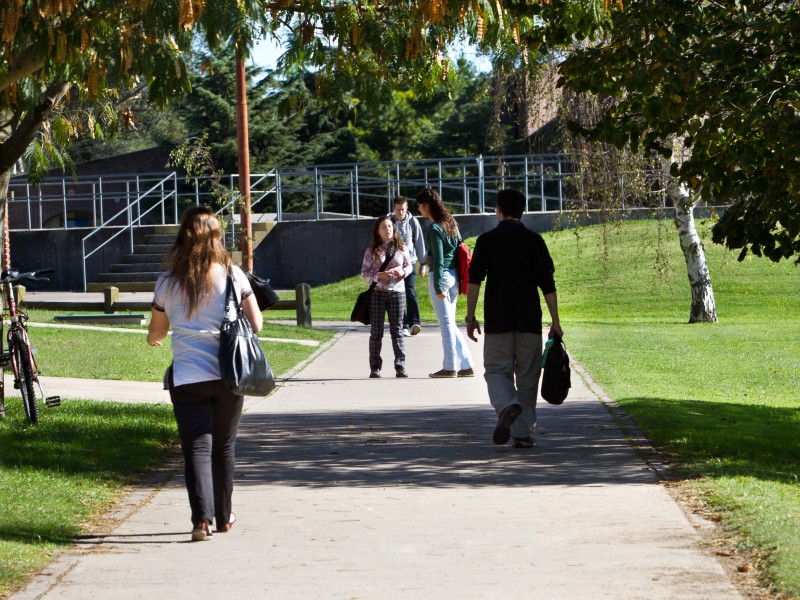Campus y estudiantes 8